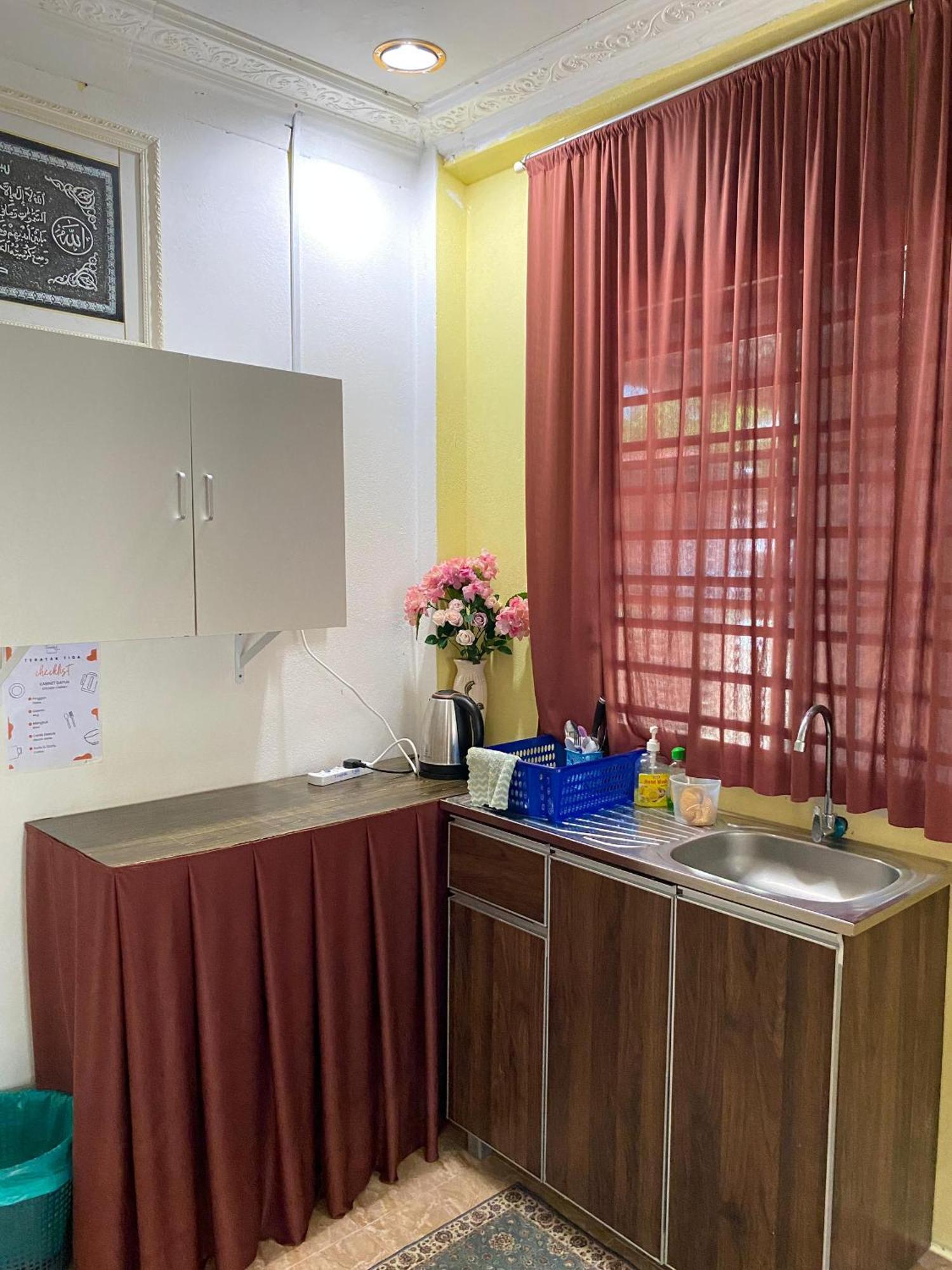 Teratak Tiga Homestay Padang Besar Kaki Bukit Екстериор снимка