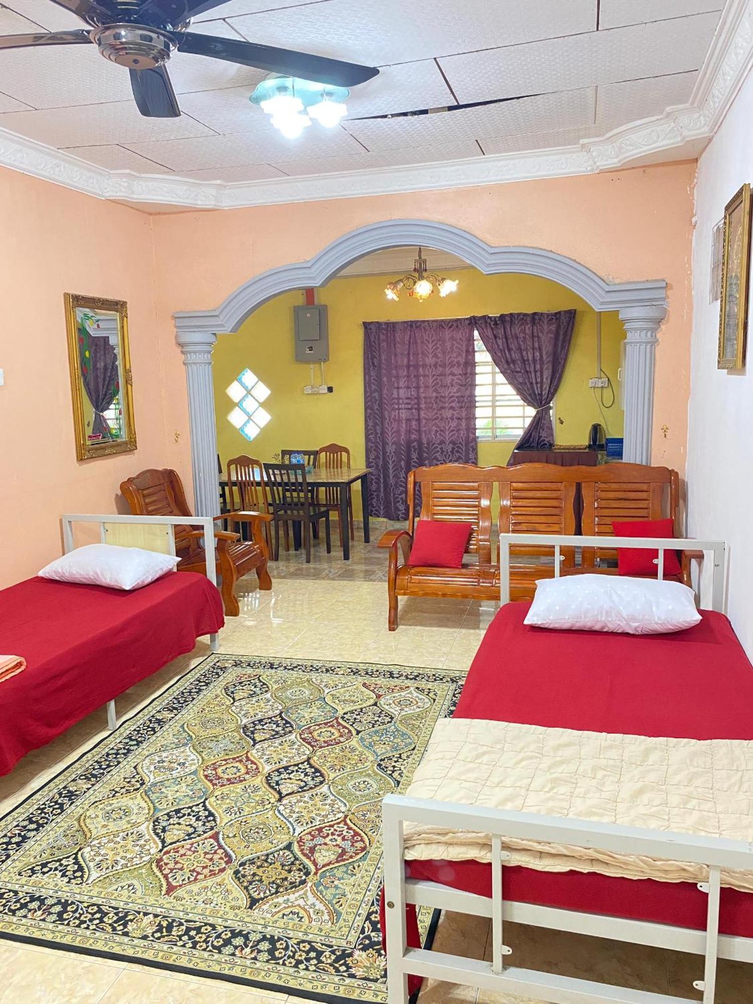 Teratak Tiga Homestay Padang Besar Kaki Bukit Екстериор снимка